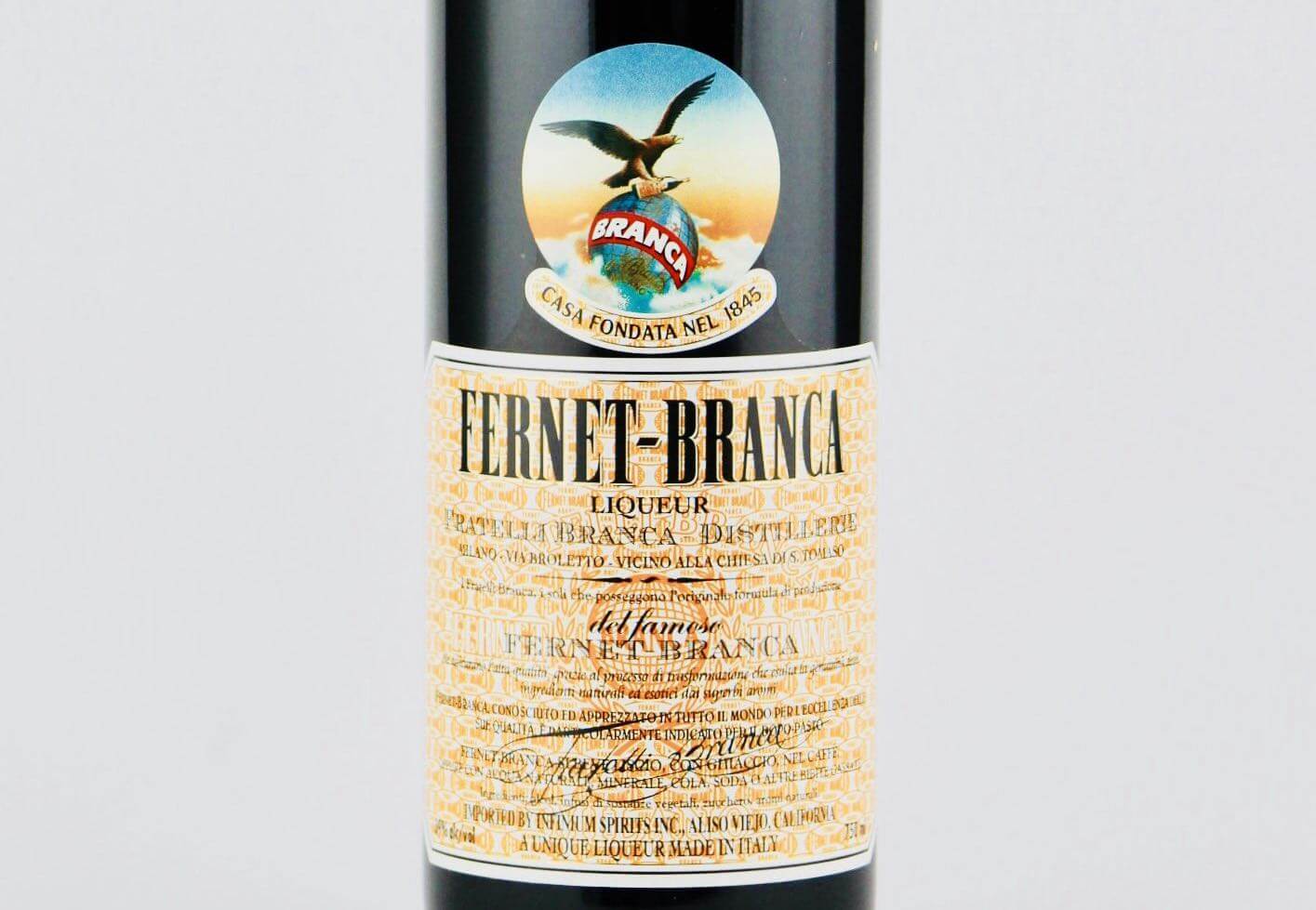 Etiketa na Fernet Branca